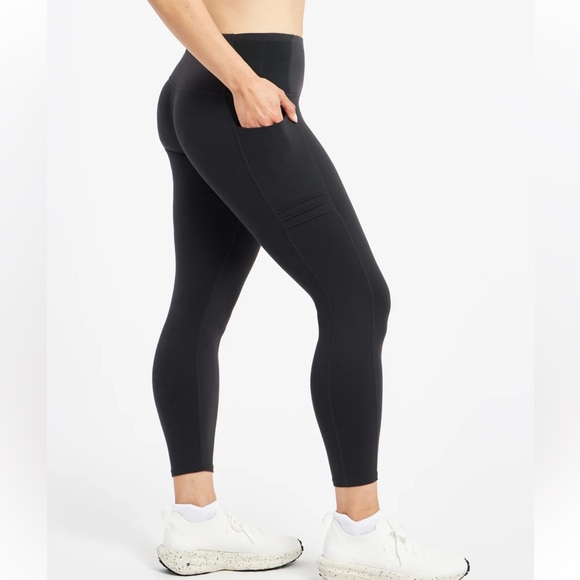 oiselle Pants - Oiselle Flyout Tights Black Pockets Mid Rise Running Athleisure Workout-04
